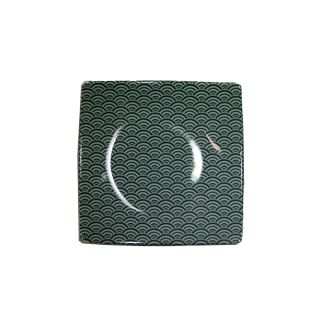 piatto bianco verde in ceramica giapponese onde